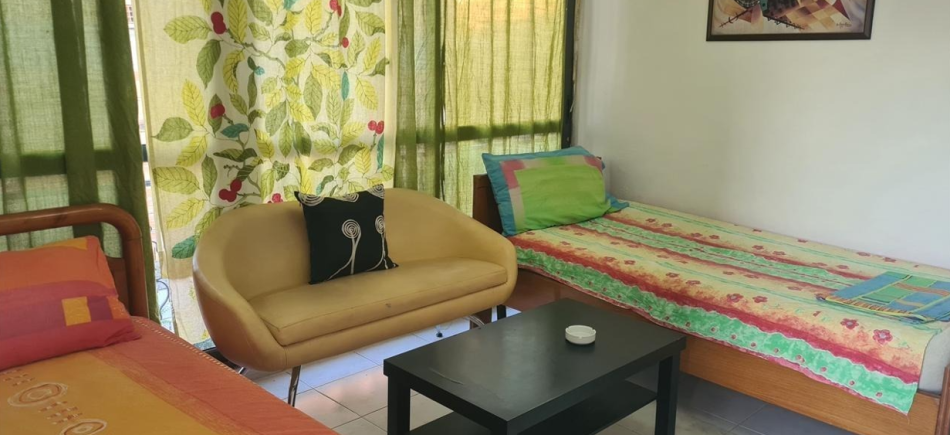 Tirane, jepet me qera garsonier Kati 3, 300 € (rruga skender kosturi)