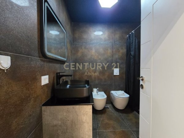 Tirane, shitet apartament 2+1 Kati 7, 106 m² 320.000 € (STADIUMIT DINAMO)