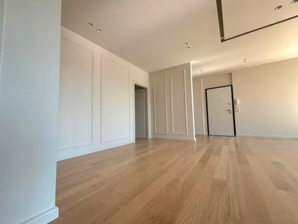 Tirane, shitet apartament 3+1 , 153 m² (Pallati Brigadave)