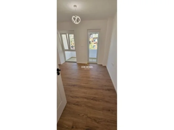 Tirane, shitet apartament 2+1 Kati 4, 64 m² 169.000 € (rruga e kavajes)