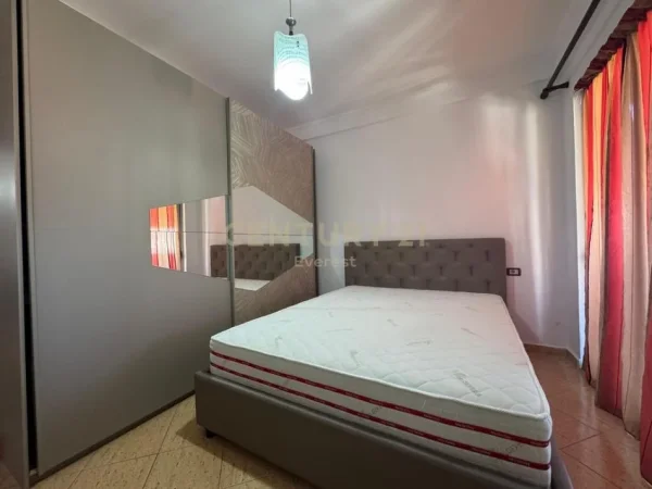 Tirane, jepet me qera apartament 2+1 Kati 6, 90 m² 400 € (Restorant Deliu,Fresk)