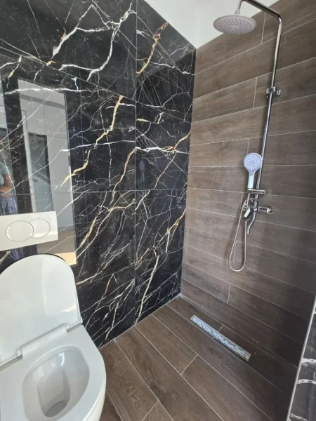 Tirane, jepet me qera apartament 2+1+Ballkon , 90 m² 600 €