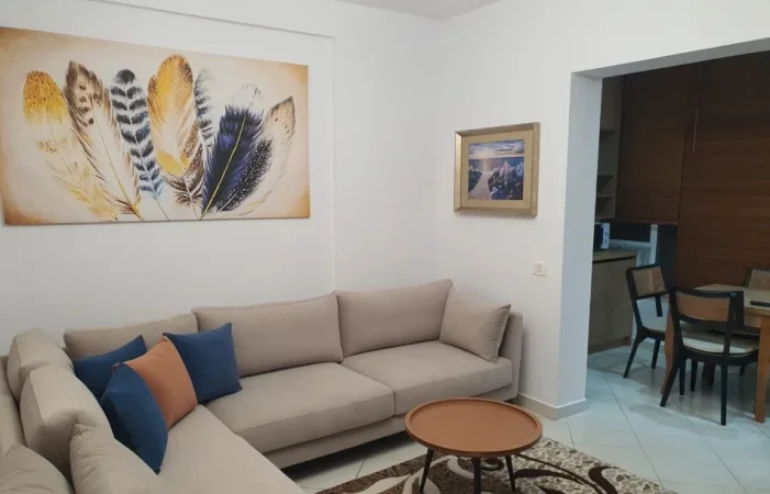Tirane, jepet me qera apartament 1+1 Kati 3, 60 m² 600 € (kodra e diellit)