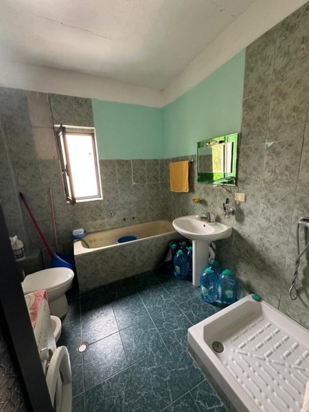 Tirane, shitet apartament 2+1 Kati 5, 70 m² 118.000 € (Blloku i Ambasadave)