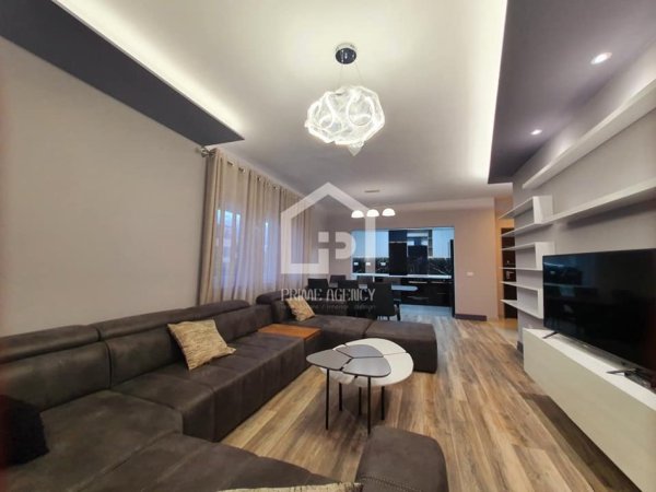 Tirane, shitet apartament+verande | Penthouse 3+1+Ballkon Kati 4, 145 m² 315.000 € 