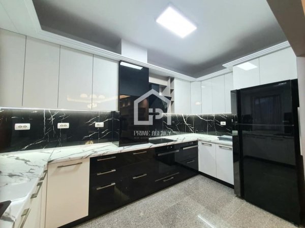 Tirane, shitet apartament+verande | Penthouse 3+1+Ballkon Kati 4, 145 m² 315.000 € 