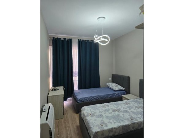 Tirane, jepet me qera apartament 2+1 Kati 2, 84 m² 500 € (Rezidenca Univers City, pranë QTU)