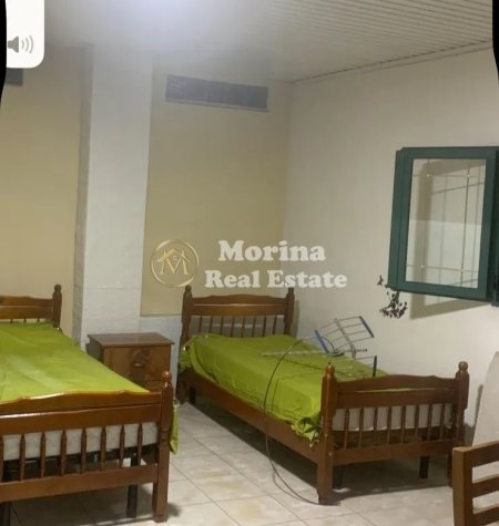 Tirane, jepet me qera apartament 1+1 Kati 1, 75 m² 300 € (Shallvaret)