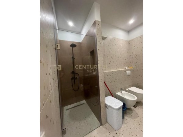 Durres, shitet apartament 2+1+Ballkon Kati 5, 131 m² 260.000 € (Vollga , Durres)