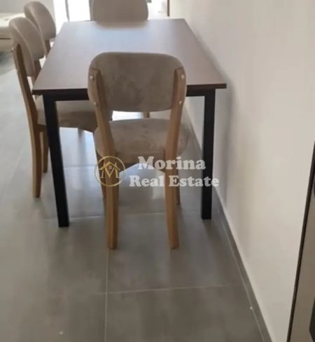 Tirane, jepet me qera apartament 1+1+Ballkon Kati 2, 60 m² 700 € (Sheshi Skenderbej)
