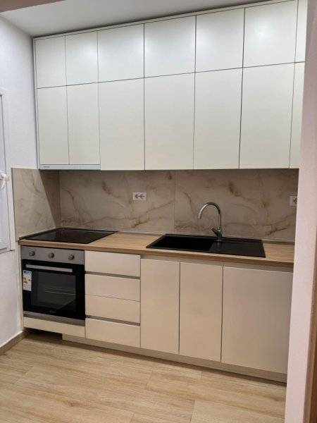 Tirane, jepet me qera apartament 1+1 Kati 4, 58 m² 600 € (ISH RESTORANT DURRESI)