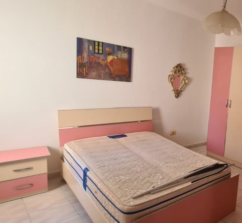 Tirane, jepet me qera apartament 1+1 Kati 5, 70 m² (Pran Bar 2 Palmat ,Astir)