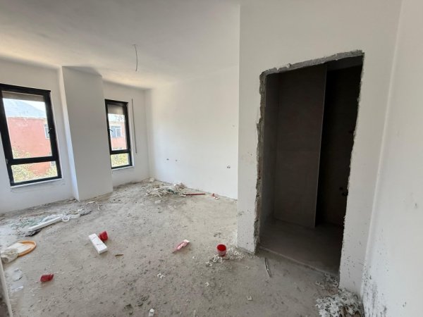 Tirane, shitet apartament 2+1 Kati 3, 93 m² 150.000 € 