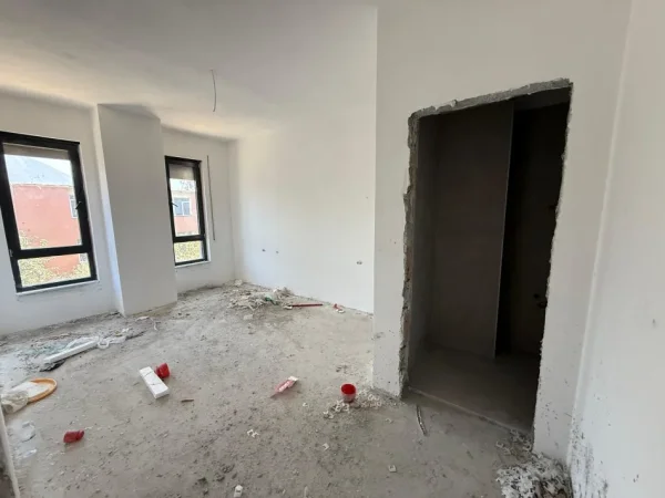 Tirane, shitet apartament 2+1 Kati 3, 93 m² 150.000 € 