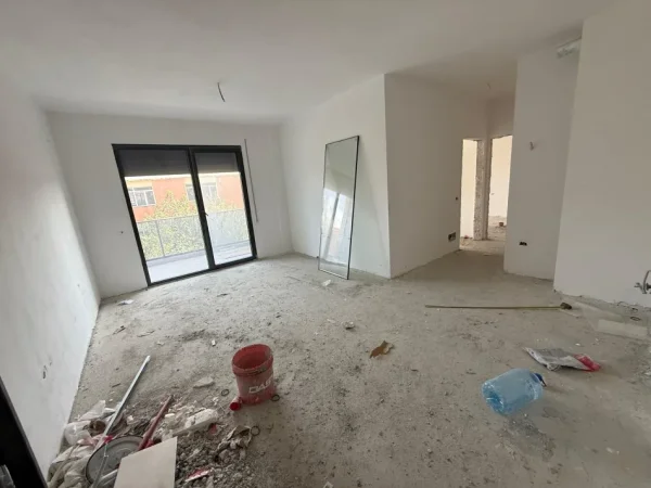 Tirane, shitet apartament 2+1 Kati 3, 93 m² 150.000 € 