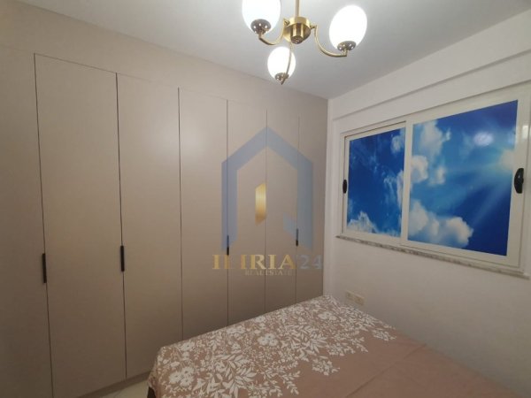 Tirane, jap me qera apartament 1+1+Ballkon Kati 3, 60 m² 600 € (Kodra e Diellit)