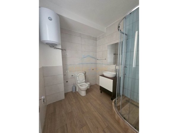 Durres, shitet apartament 2+1 Kati 0, 190 m² 105.000 € 