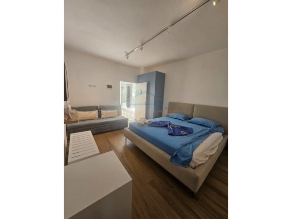 Durres, shitet apartament 2+1 Kati 0, 190 m² 105.000 € 