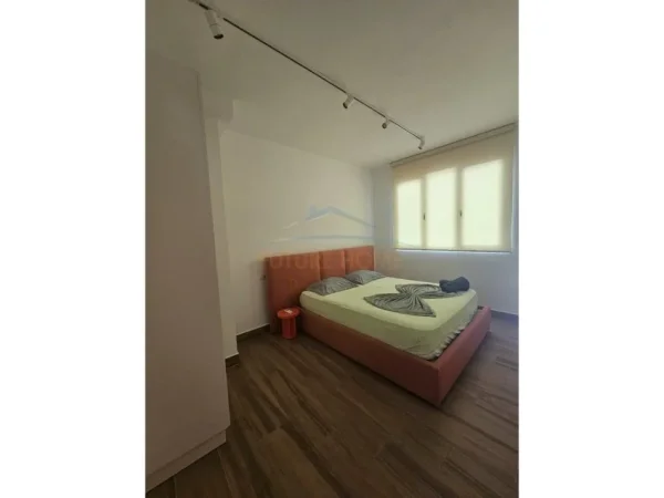 Durres, shitet apartament 2+1 Kati 0, 190 m² 105.000 € 