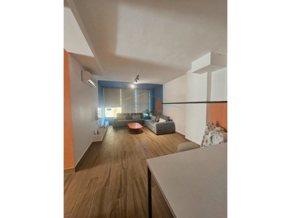 Durres, shitet apartament 2+1 Kati 0, 190 m² 105.000 € 