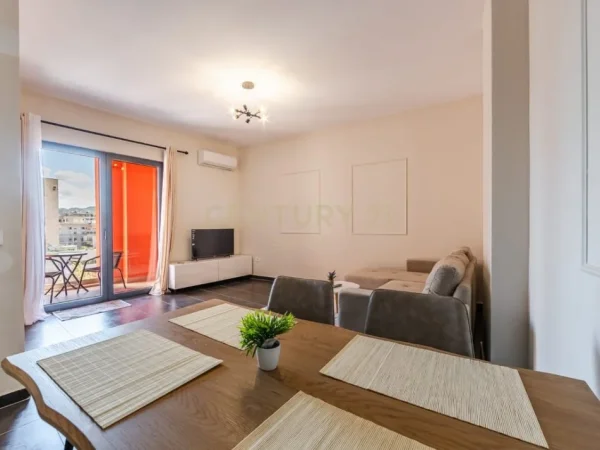 Tirane, jepet me qera apartament 1+1 Kati 7, 74 m² 1.000 € (Rr.e Kavajes)