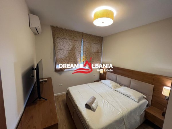 Tirane, jepet me qera apartament 3+1 , 800 € (te Kodra e Diellit 1)