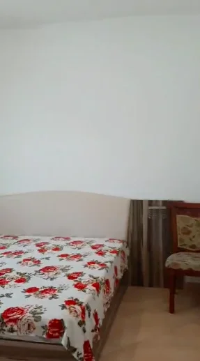 Tirane, jepet me qera apartament 2+1+Ballkon Kati 2, 105 m² 400 € (Siri Kodra)