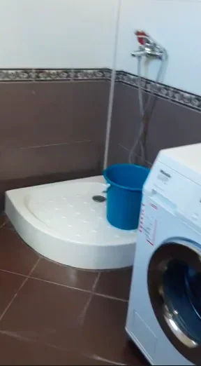 Tirane, jepet me qera apartament 2+1+Ballkon Kati 2, 105 m² 400 € (Siri Kodra)