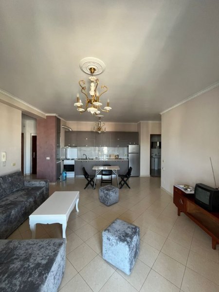 Tirane, jepet me qera apartament 2+1 Kati 7, 500 € (Astir)