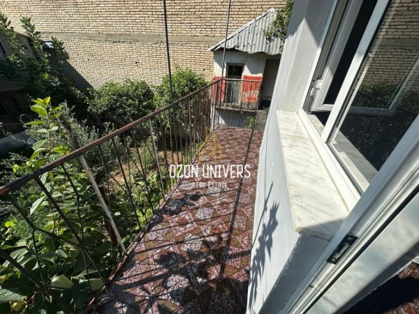 Tirane, jepet me qera apartament 2+1 Kati 2, 76 m² 300 € (jordan mise)