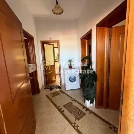 Tirane, shitet Vile 2 Katshe , 603 m² 260.000 € (Selite)