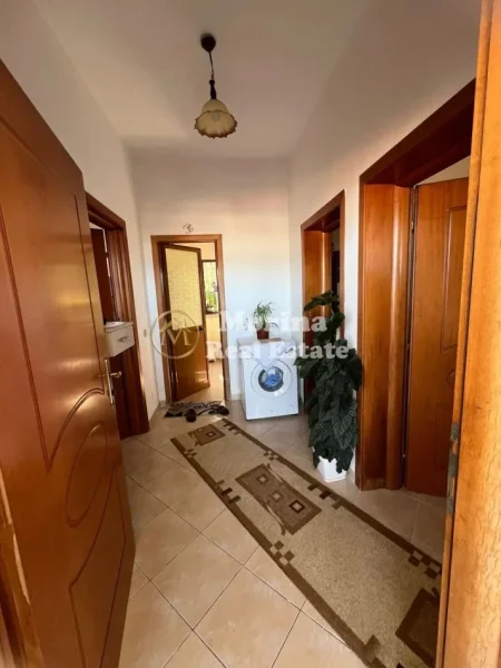 Tirane, shitet Vile 2 Katshe , 603 m² 260.000 € (Selite)