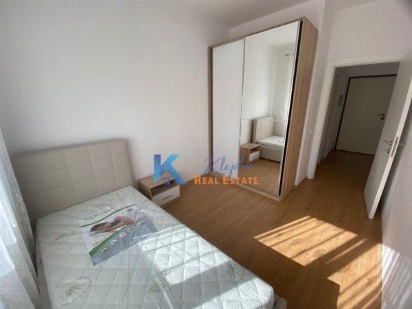 Tirane, jap me qera apartament 2+1+Ballkon Kati 3, 100 m² 650 € (Rruga e Dibres, mbi QSUT)