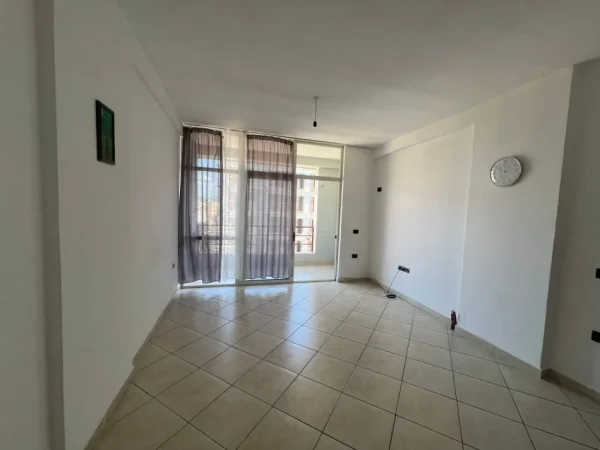 Tirane, shitet apartament 1+1 Kati 7, 69 m² 95.000 € 