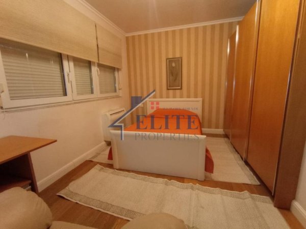 Tirane, jepet me qera apartament 2+1+Ballkon Kati 7, 100 m² 800 € (Mozaiku i Tiranes)