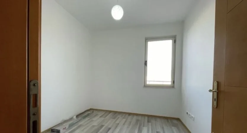 Tirane, shitet apartament 2+1 Kati 7, 110 m² 132.000 € (YZBERISHT)