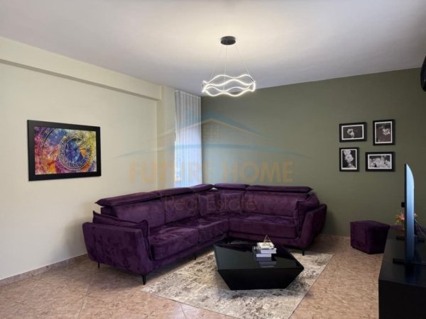 Tirane, jepet me qera apartament 2+1 Kati 3, 146 m² 600 € (KODRA E PRIFTIT)