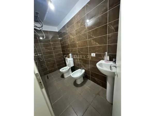 Tirane, shitet apartament 2+1+Ballkon Kati 1, 112 m² 212.800 € (JORDAN MISJA)