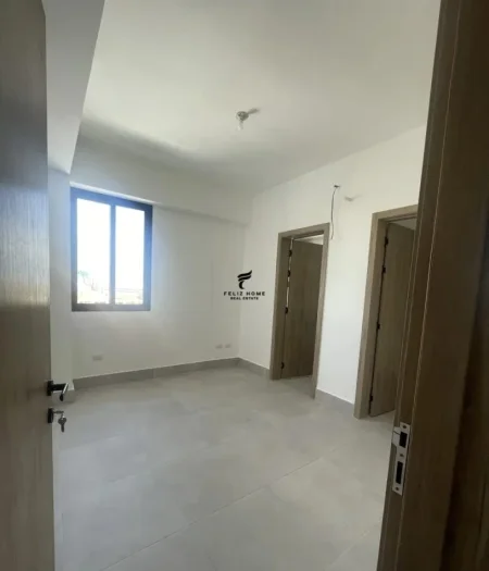 Tirane, jepet me qera zyre Kati 5, 110 m² 350 € (5 MAJ)