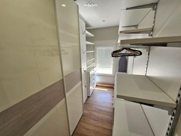 Tirane, jepet me qera Vile 4+1 Kati 3, 460 m² 3.500 € (kompleksi White Houses)