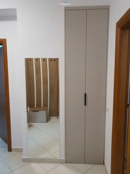 Tirane, jepet me qera apartament 1+1+Ballkon Kati 3, 60 m² 600 € (kodra e diellit)