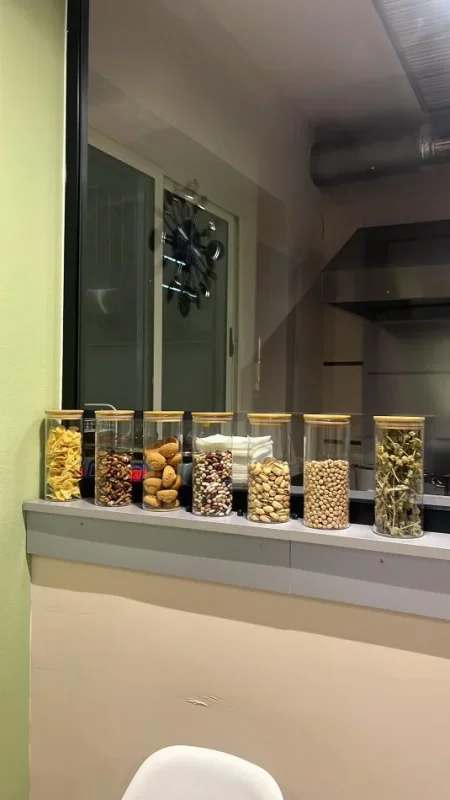 Tirane, jepet me qera ambjent biznesi Kati 1, 90 m² 10.000 € 