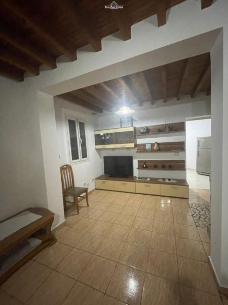Tirane, jepet me qera Vile 2+1 Kati 2, 106 m² 400 € (5 maji)