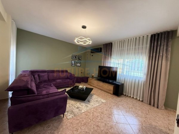 Tirane, jepet me qera apartament 2+1+Ballkon Kati 3, 146 m² 600 € (Kodra e Priftit)