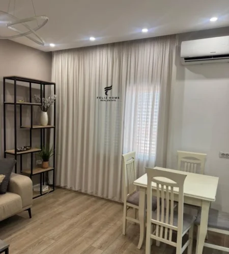 Tirane, jepet me qera apartament 1+1 Kati 5, 60 m² 600 € (FERIT XHAJKO)
