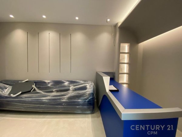 Tirane, jepet me qera ambjent biznesi Kati 1, 150 m² 2.700 € (Komuna e Parisit)