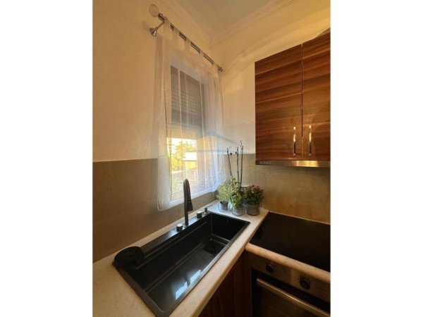 Tirane, shitet apartament 1+1 Kati 5, 69 m² 159.000 € (Myslym Shyri, Shkolla Pjeter Budi)