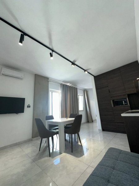 Durres, shes apartament , (Shitet Apartament 1+1 + Ballkon Pamje Deti Rrota kuqe ,Plazh • 125.000€ +355 069 20 39 456 • 61.6 ㎡ Bruto • Total Mobiluar • Kati 9 banim pallat i ri me ashensor dhe administrim te rregullt (jo i fundit...