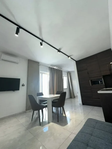 Durres, shes apartament , (Shitet Apartament 1+1 + Ballkon Pamje Deti Rrota kuqe ,Plazh • 125.000€ +355 069 20 39 456 • 61.6 ㎡ Bruto • Total Mobiluar • Kati 9 banim pallat i ri me ashensor dhe administrim te rregullt (jo i fundit...