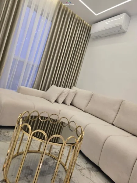 Tirane, jepet me qera apartament 1+1 Kati 5, 76 m² 500 € (paskuqan)